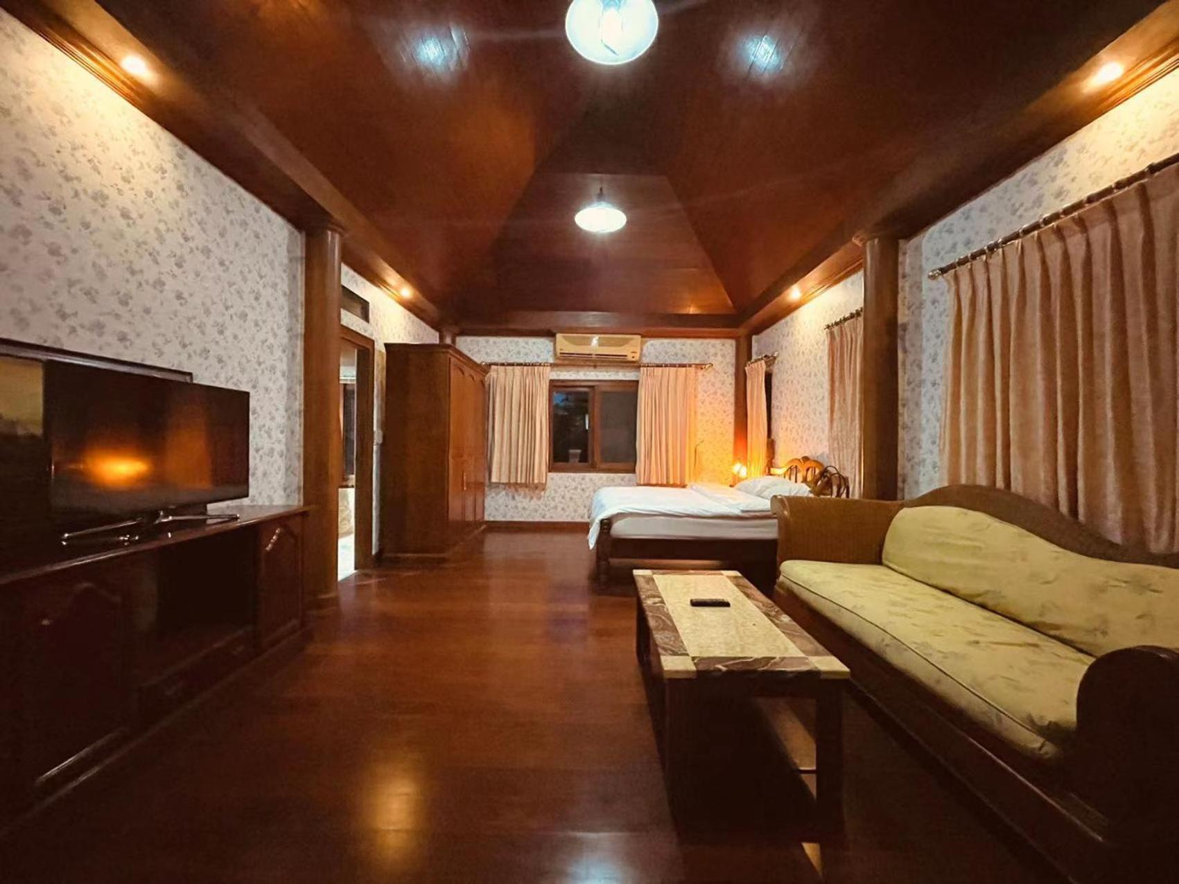 Phoenix Golf 10 Badroom Pool Villa Ban Huai Yai Extérieur photo